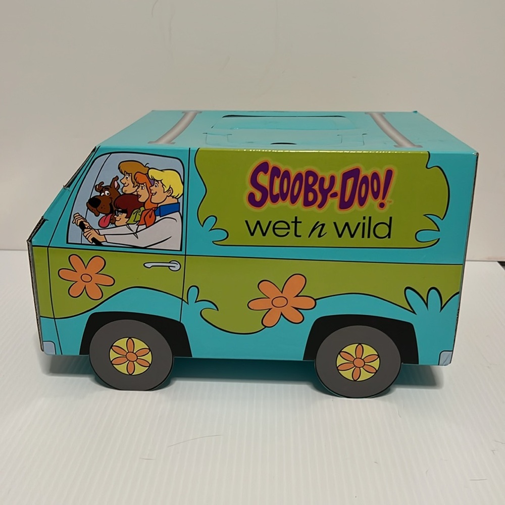Wet n Wild 15pc Scooby Doo Makeup Set